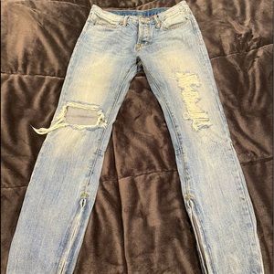 Men’s Distressed Jeans Size 29